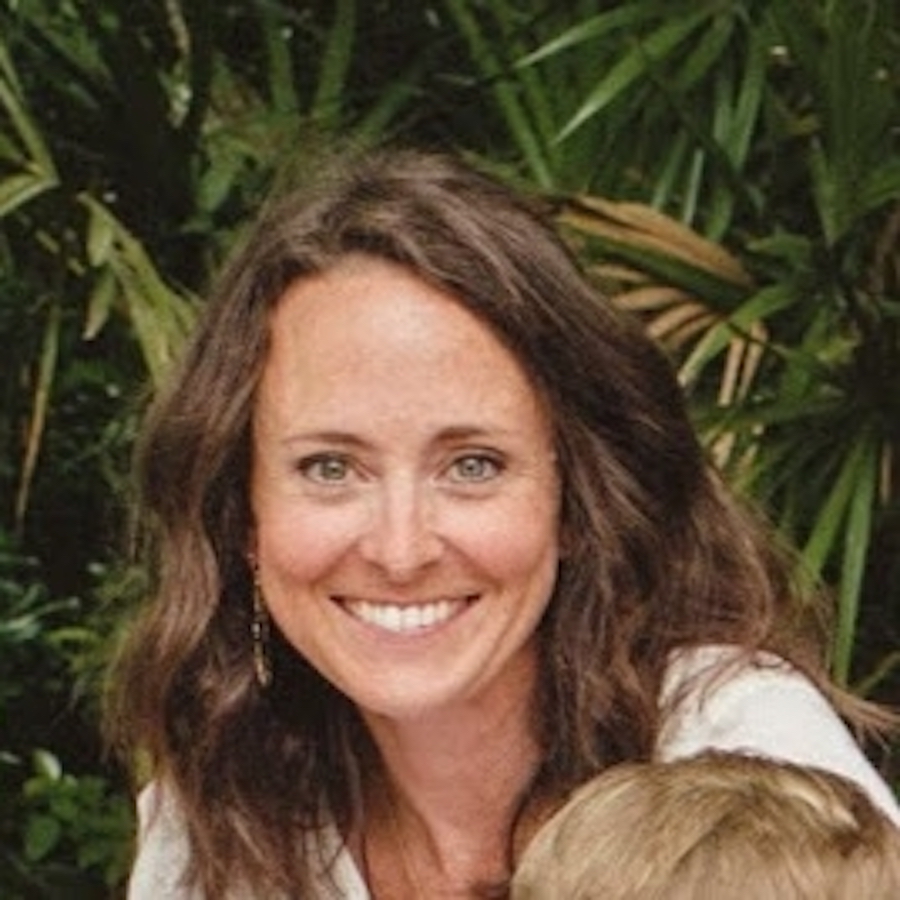 Suzanne Akins